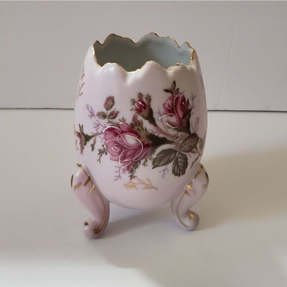 Footed Egg  - Picture 2 of 10